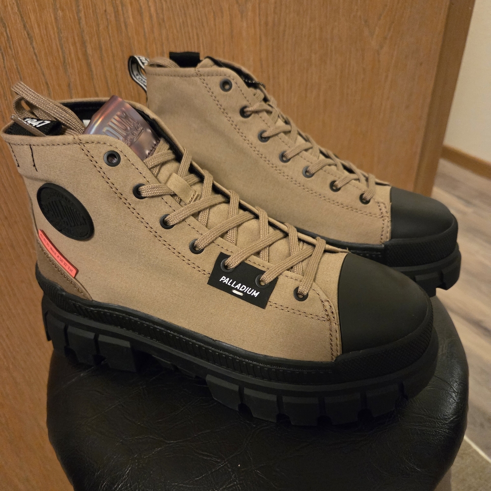 Palladium Women's Revolt Canvas High Tops